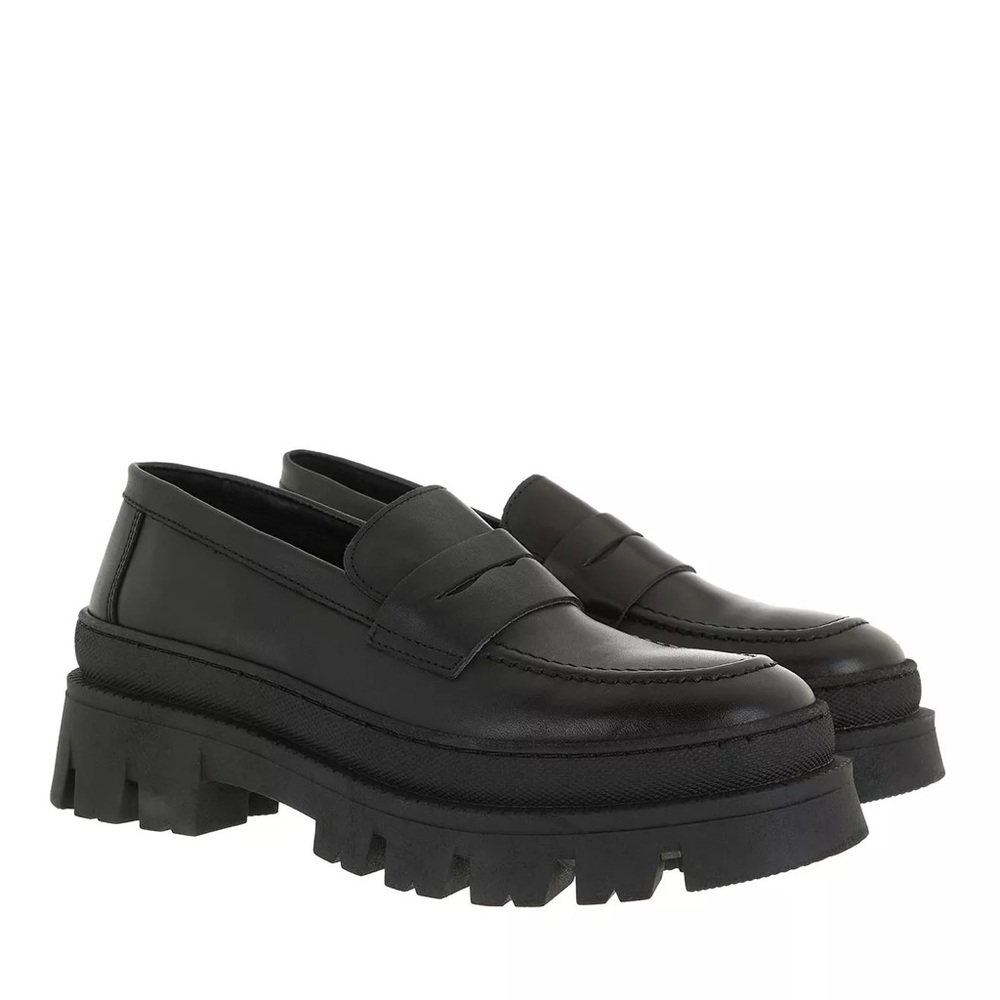 Steve Madden Black Chunky Loafers